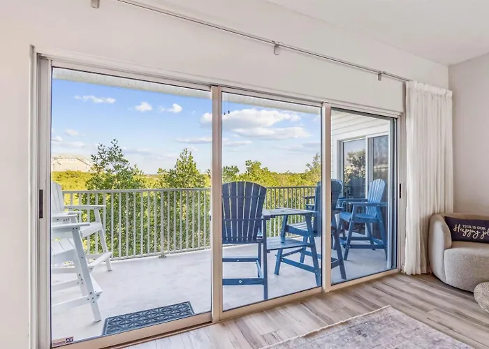 Apartment Spacious Intracoastal 3 Min Walk To Beach! *