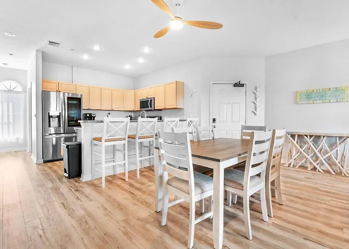 Apartment Spacious Intracoastal 3 Min Walk To Beach! *