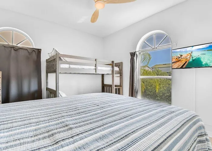 Apartment Spacious Intracoastal 3 Min Walk To Beach! Clearwater Beach