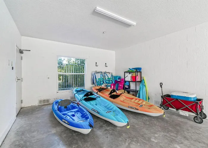 Spacious Intracoastal 3 Min Walk To Beach! Apartment Clearwater Beach